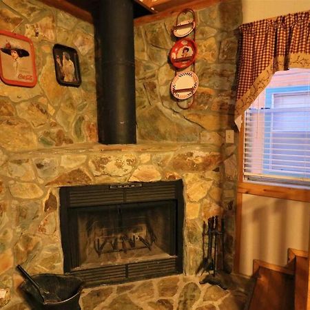 Mountain Cabin In Woods 3 Minutes To Helen #13 Exterior foto